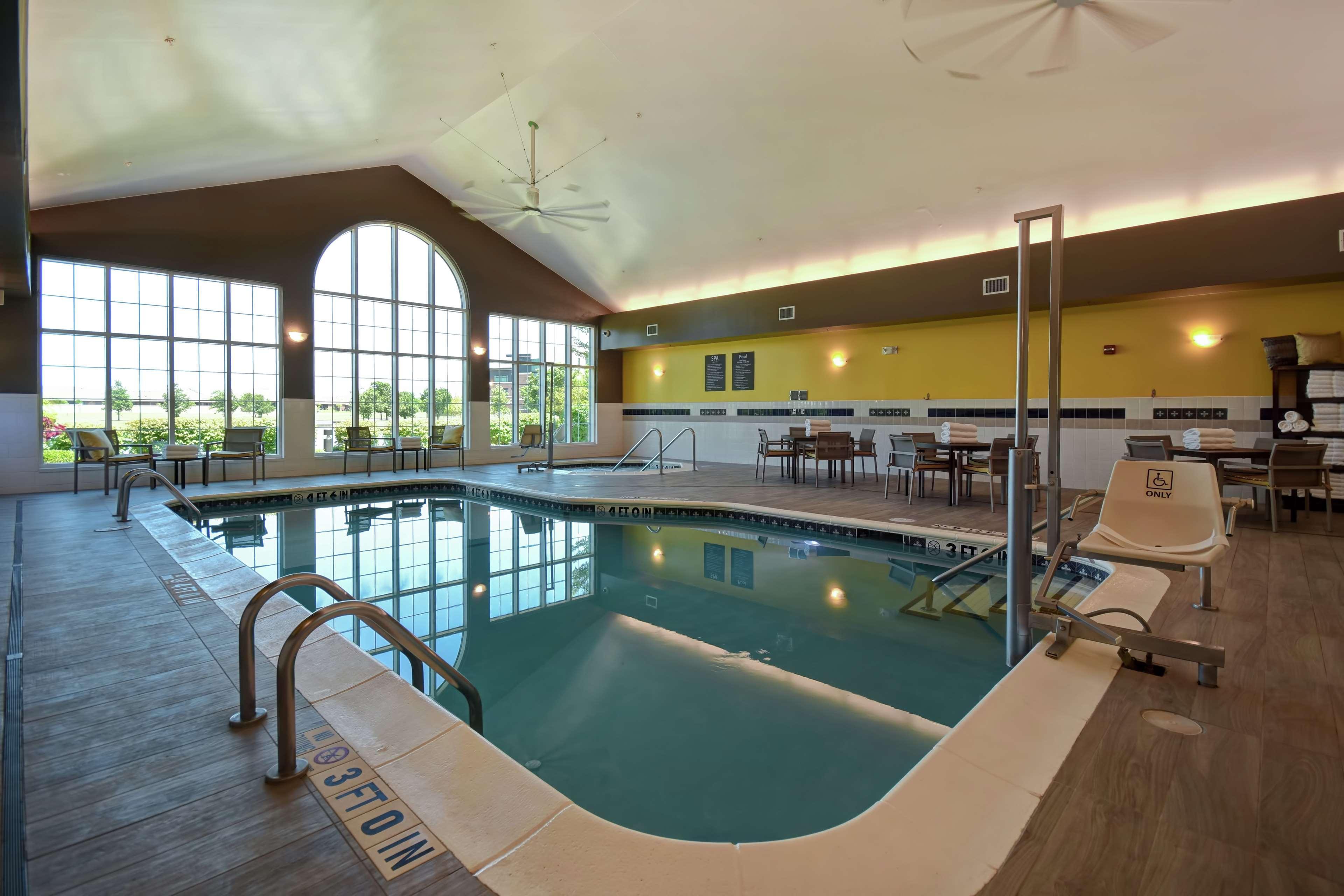 וויצ'יטה Homewood Suites By Hilton At The Waterfront מראה חיצוני תמונה
