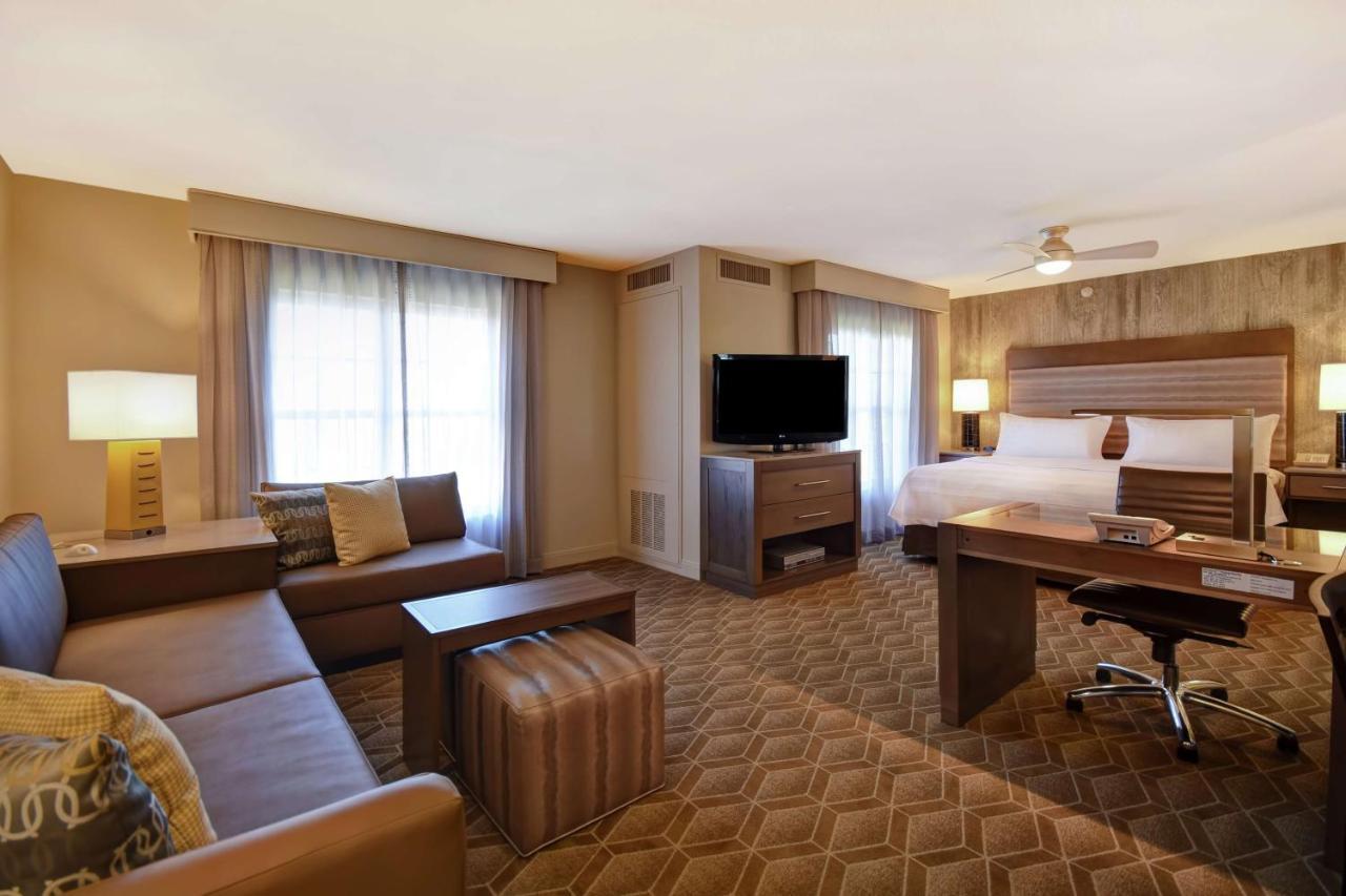 וויצ'יטה Homewood Suites By Hilton At The Waterfront מראה חיצוני תמונה