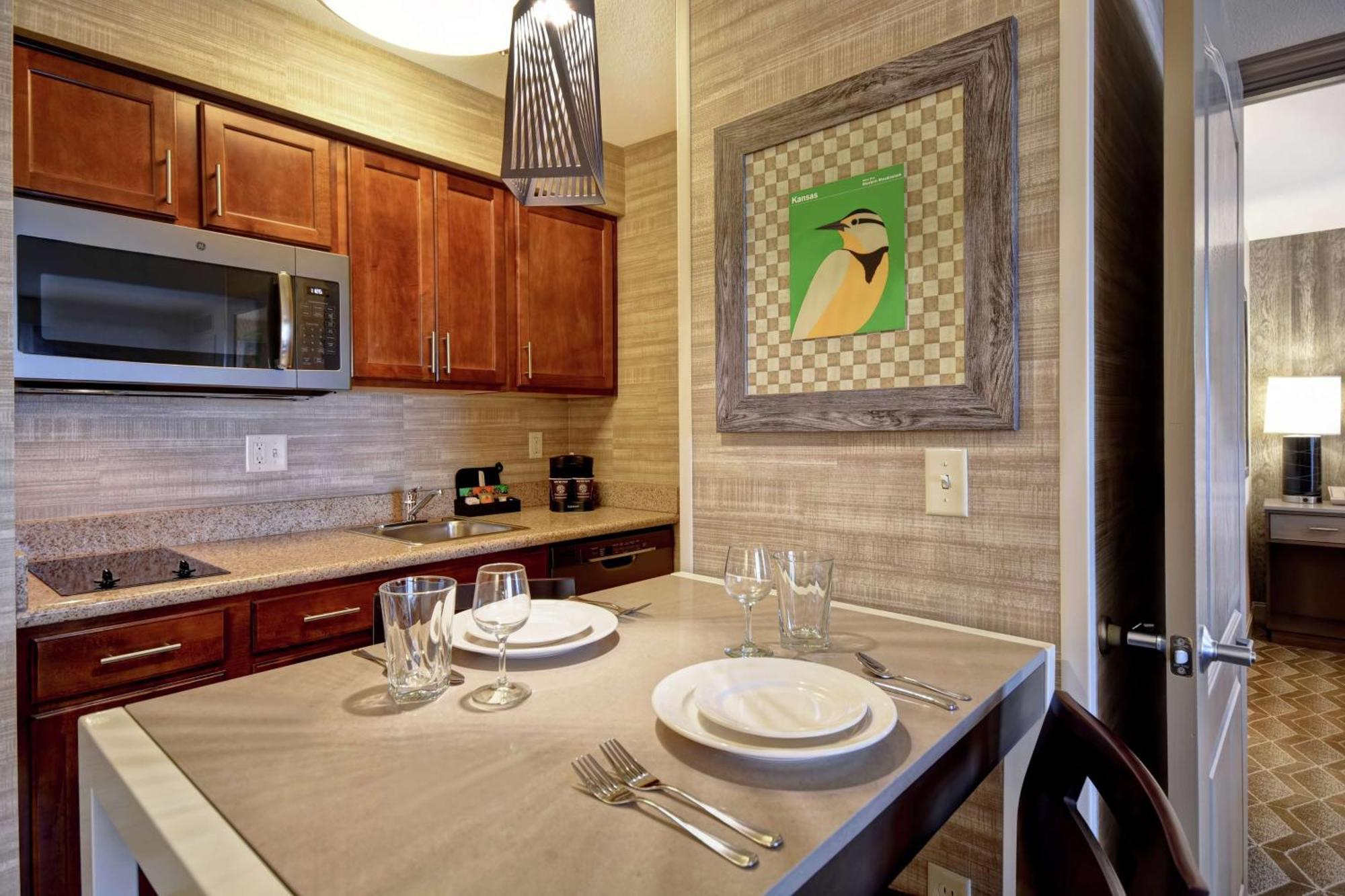 וויצ'יטה Homewood Suites By Hilton At The Waterfront מראה חיצוני תמונה