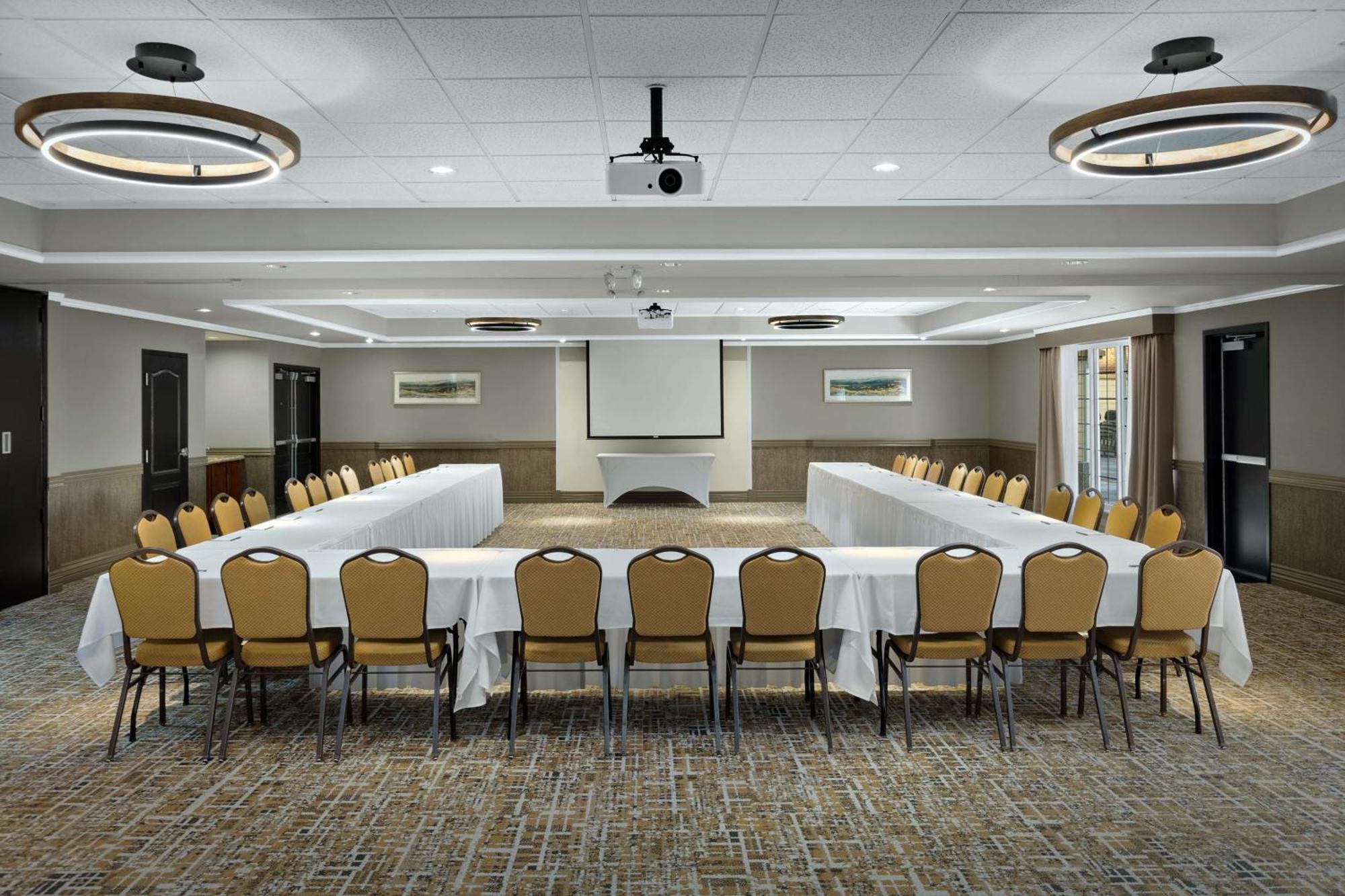 וויצ'יטה Homewood Suites By Hilton At The Waterfront מראה חיצוני תמונה