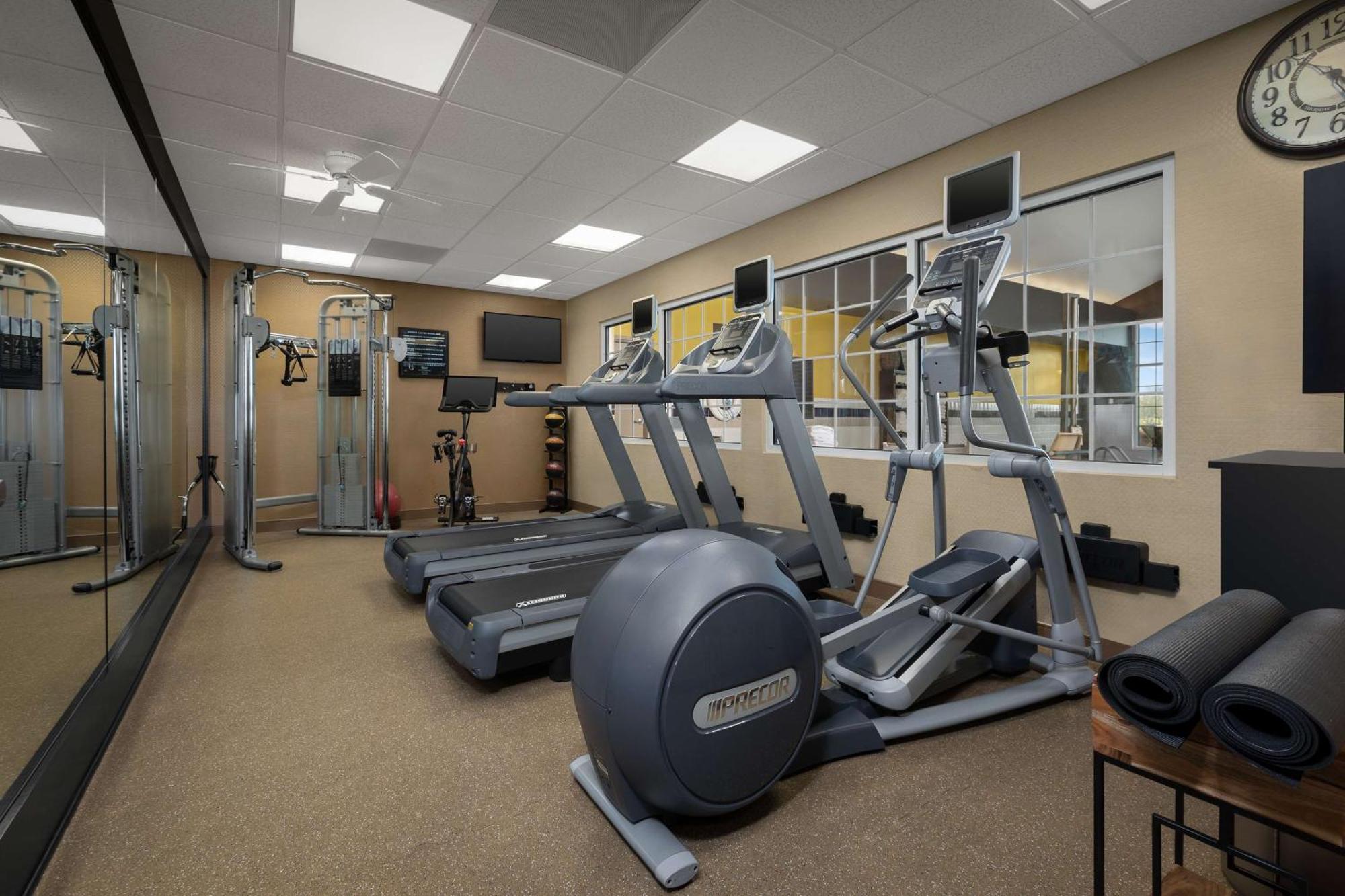 וויצ'יטה Homewood Suites By Hilton At The Waterfront מראה חיצוני תמונה